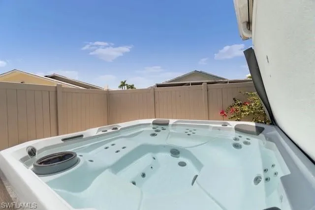 814 107th AVE, Naples, FL 34108,225014829