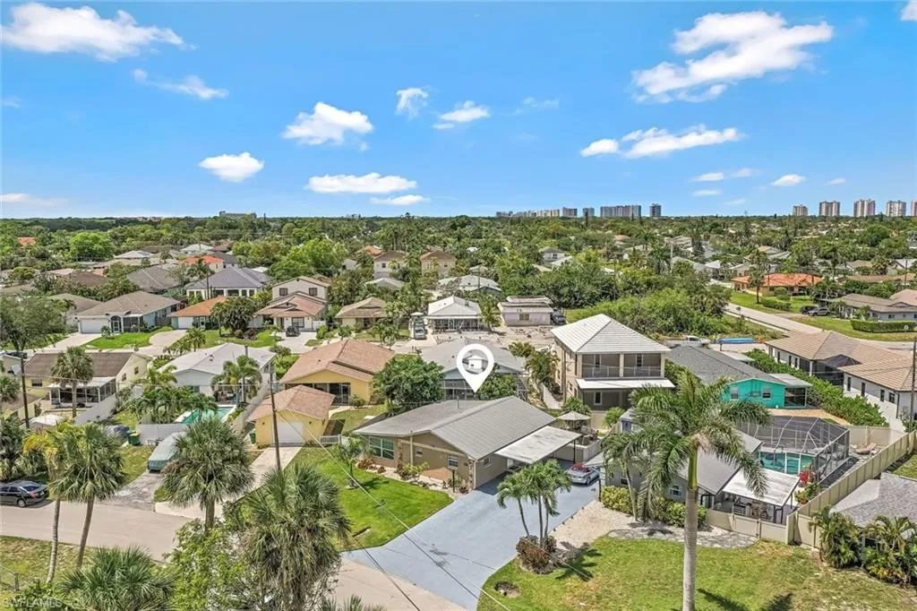 814 107th AVE, Naples, FL 34108,225014829