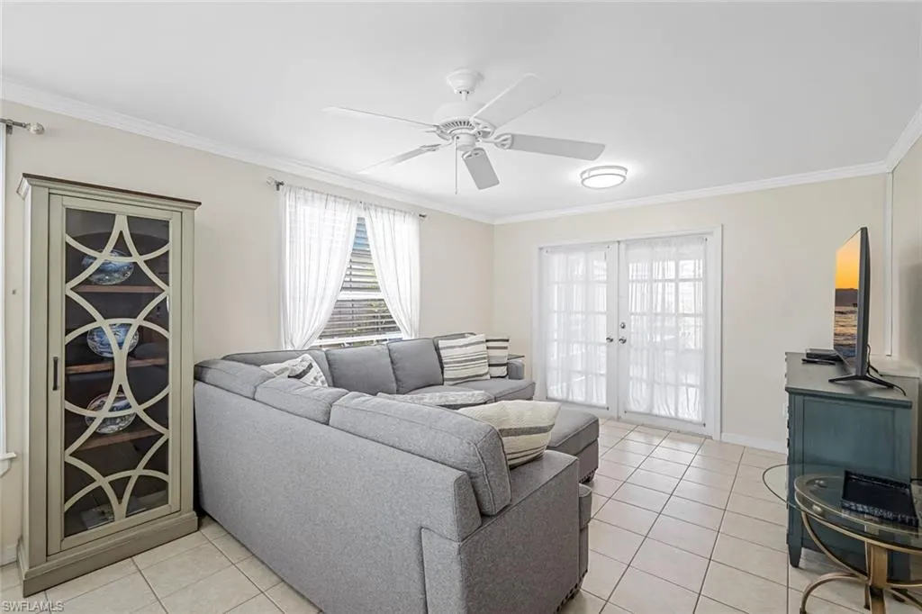 814 107th AVE, Naples, FL 34108,225014829