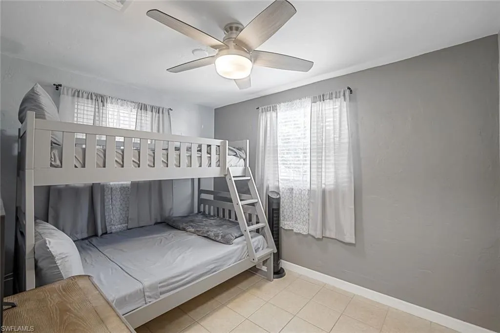 814 107th AVE, Naples, FL 34108,225014829