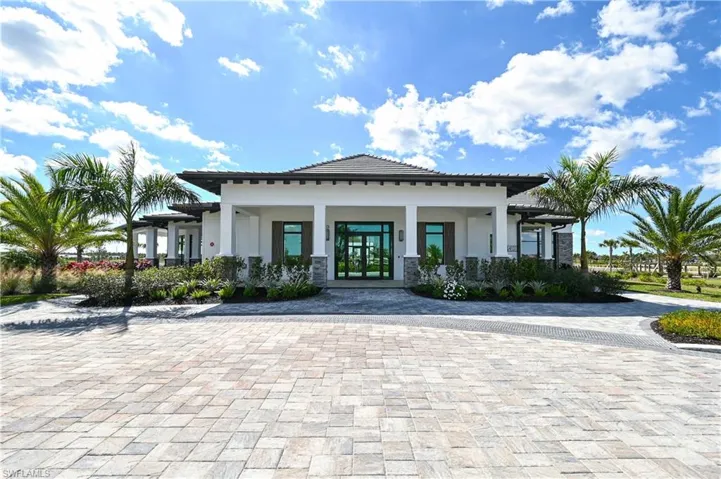4671 Skysail Dr, Naples, Florida 34120