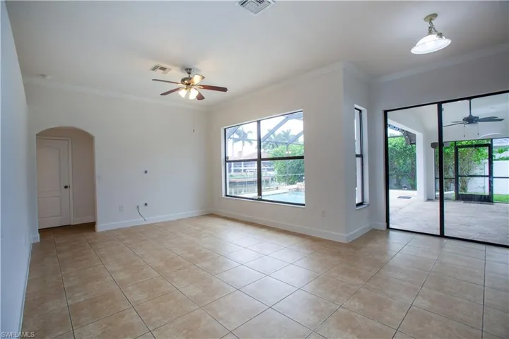 2110 Sw 38th Ter, Cape Coral, Florida 33914