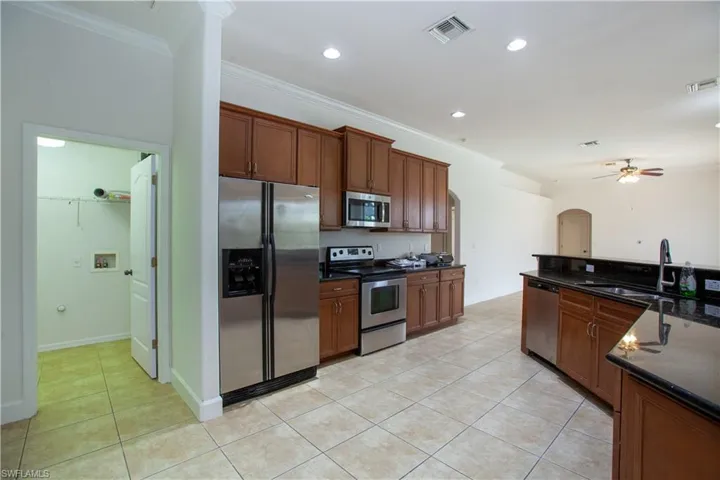 2110 Sw 38th Ter, Cape Coral, Florida 33914