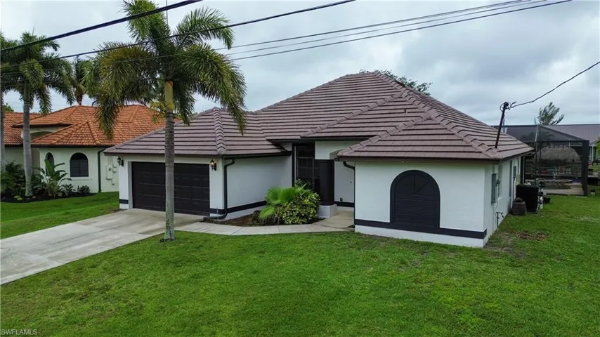 2110 SW 38th  TER, Cape Coral, FL 33914