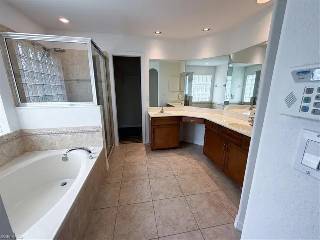2110 Sw 38th Ter, Cape Coral, Florida 33914