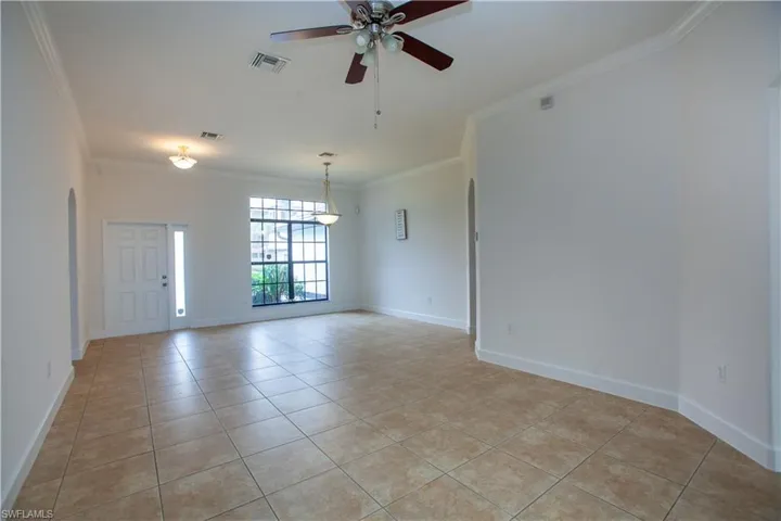 2110 Sw 38th Ter, Cape Coral, Florida 33914