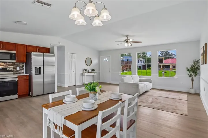 3709 10th St Sw, Lehigh Acres, Florida 33976