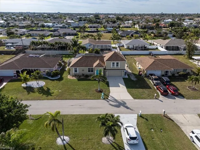 Birds eye view of property