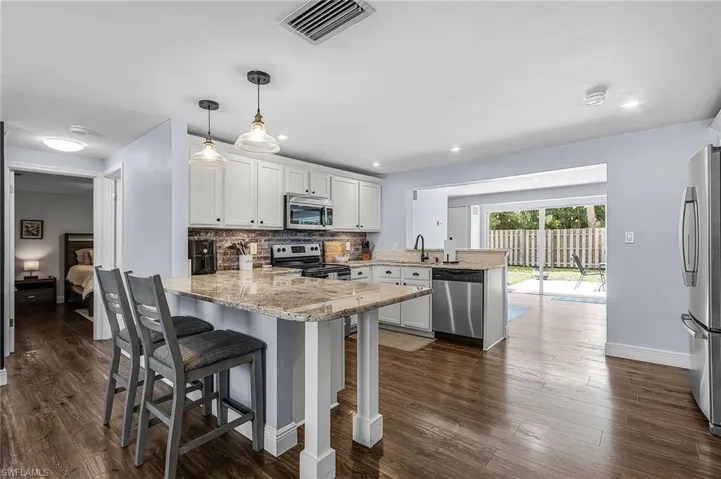 776  Entrada S DR, Fort Myers, FL 33919