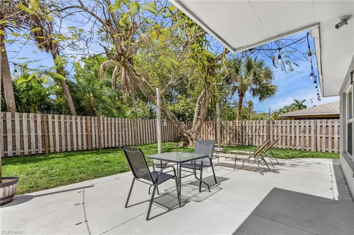 776  Entrada S DR, Fort Myers, FL 33919