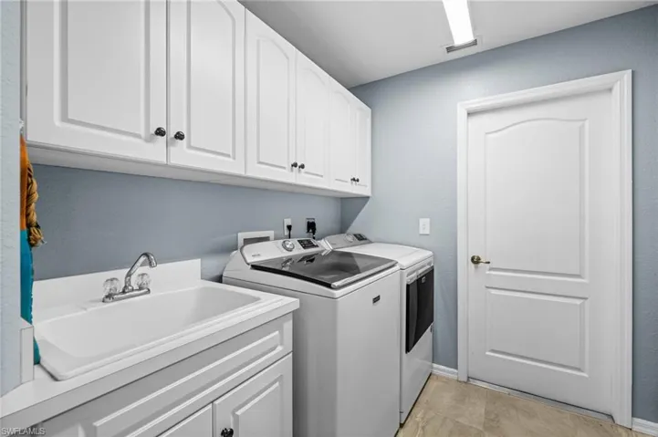 Laundry in Residence