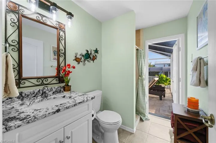 Guest Bath & Pool Bath
