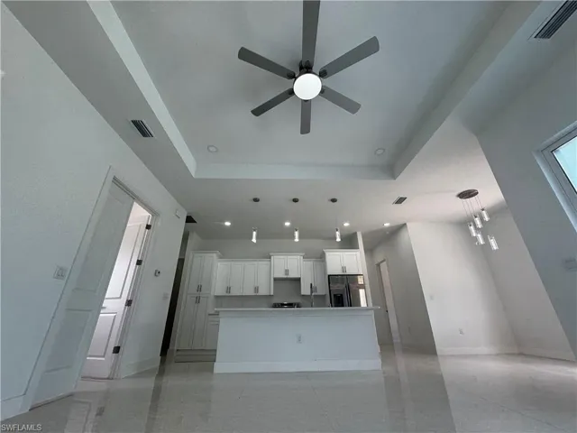 2810  9th W ST, Lehigh Acres, FL 33971