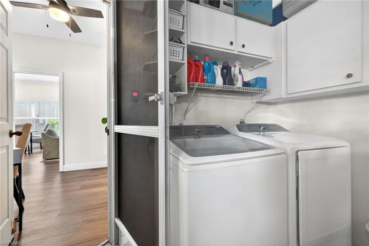 Laundry in the 2 car garage