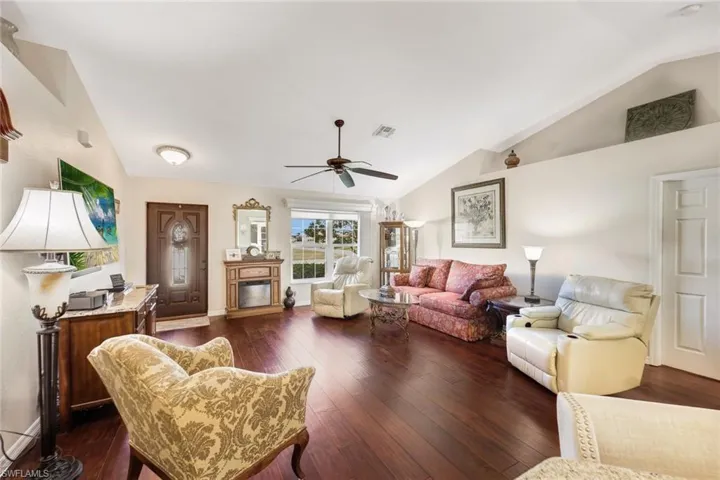 1722 SW 18th  ST, Cape Coral, FL 33991