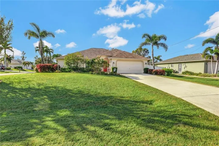1722 SW 18th  ST, Cape Coral, FL 33991
