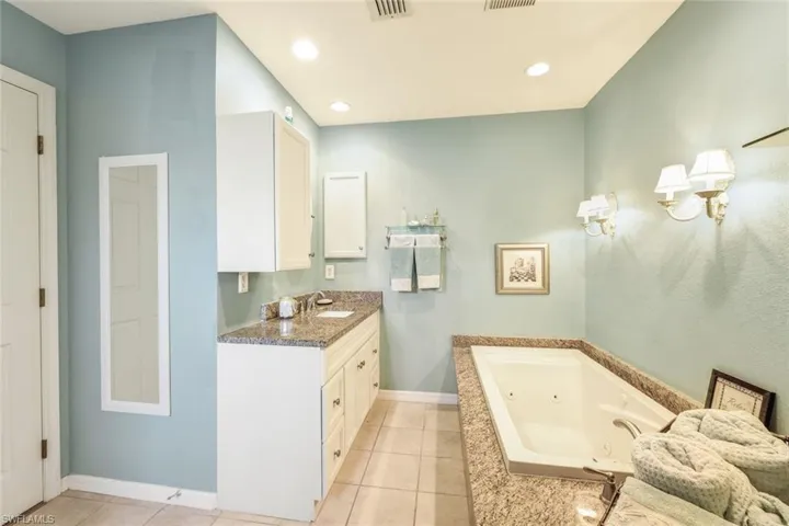 1722 SW 18th  ST, Cape Coral, FL 33991