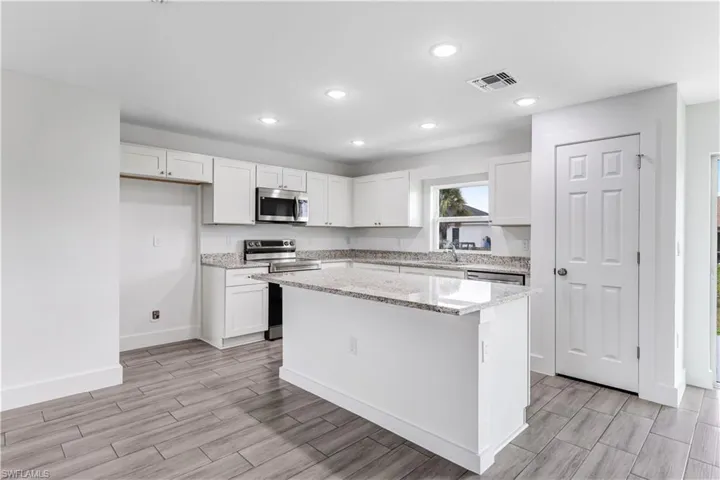 726 Camilla St E, Lehigh Acres, Florida 33974