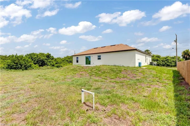 726 Camilla St E, Lehigh Acres, Florida 33974