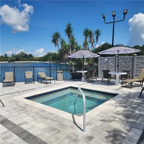Pine Ridge Spa Overlooking The Lake