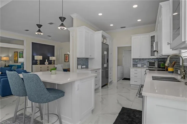 6099 Fairway Ct, Naples, Florida 34110