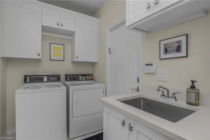 6099 Fairway Ct, Naples, Florida 34110