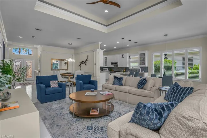 6099 Fairway Ct, Naples, Florida 34110
