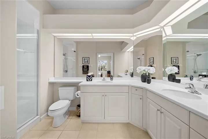 Large Shower with Framless Door