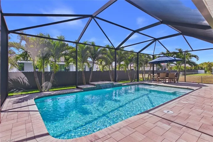 437 Nw 38th Pl, Cape Coral, Florida 33993