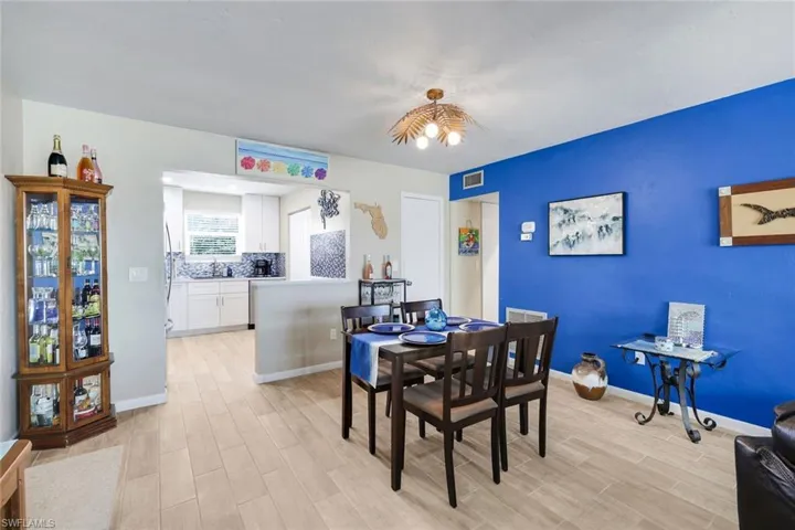 1714 Bikini Ct 103, Cape Coral, Florida 33904
