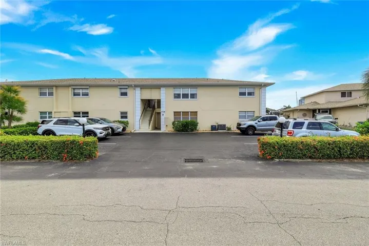 1714 Bikini Ct 103, Cape Coral, Florida 33904