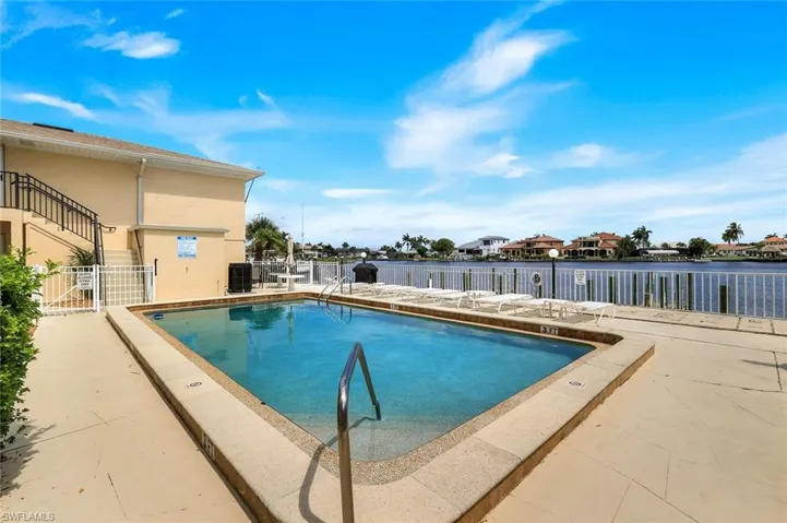 1714 Bikini Ct 103, Cape Coral, Florida 33904