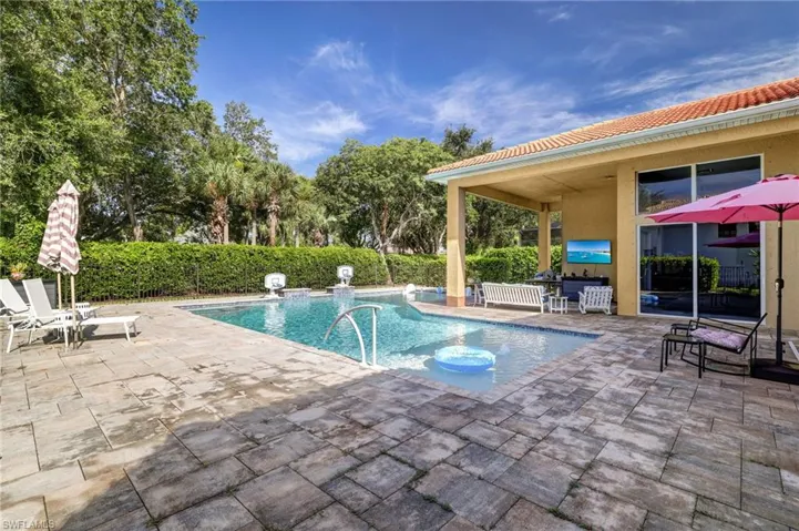 19428 La Serena Dr, Estero, Florida 33967