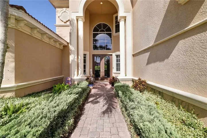 19428 La Serena Dr, Estero, Florida 33967
