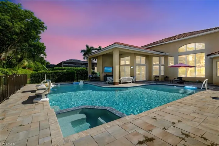 19428 La Serena Dr, Estero, Florida 33967