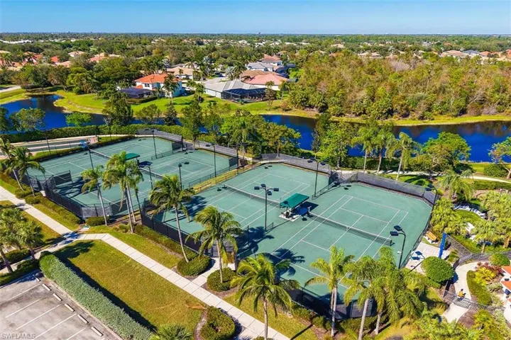 19428 La Serena Dr, Estero, Florida 33967