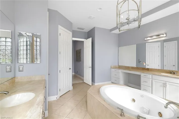 19428 La Serena Dr, Estero, Florida 33967