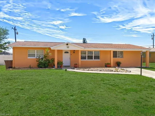 1524 Markdale St E, Lehigh Acres, Florida 33936