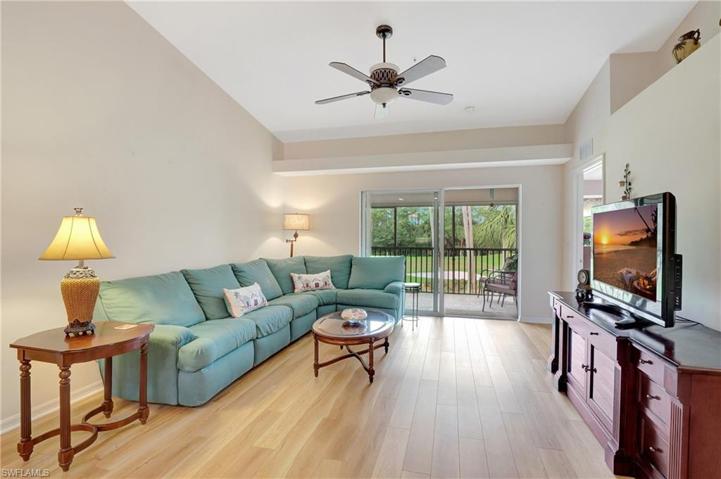 3890  Sawgrass  WAY, Naples, FL 34112