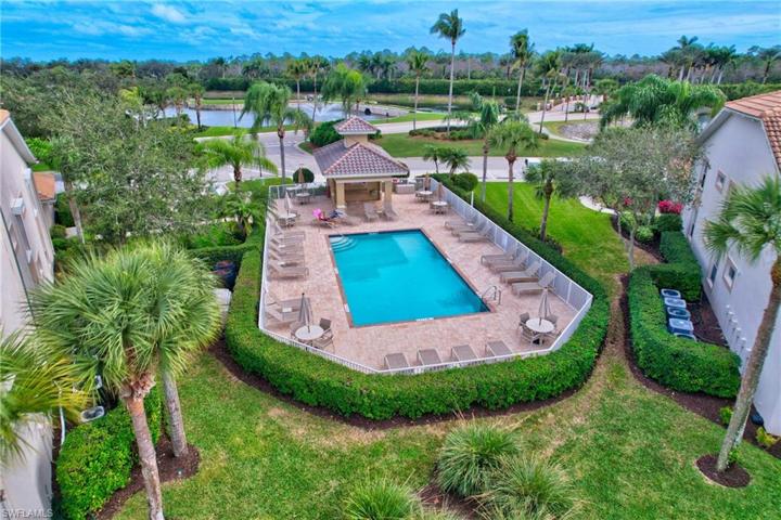 3890  Sawgrass  WAY, Naples, FL 34112
