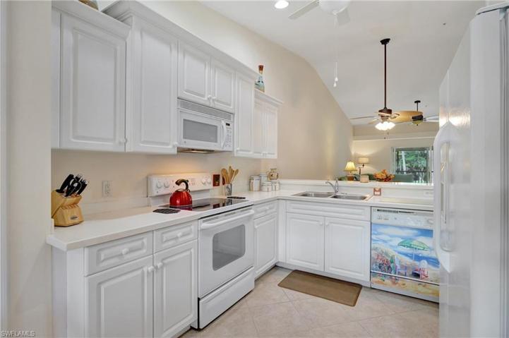 3890  Sawgrass  WAY, Naples, FL 34112