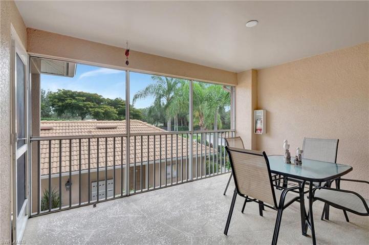 3890  Sawgrass  WAY, Naples, FL 34112