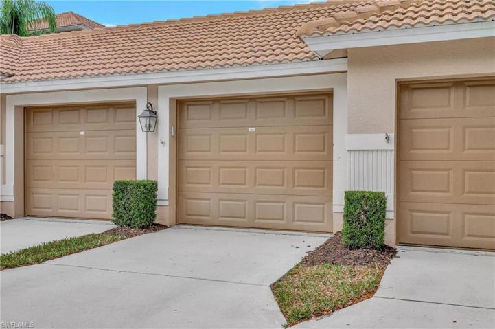 3890  Sawgrass  WAY, Naples, FL 34112