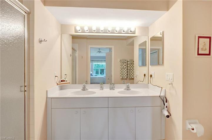 3890  Sawgrass  WAY, Naples, FL 34112