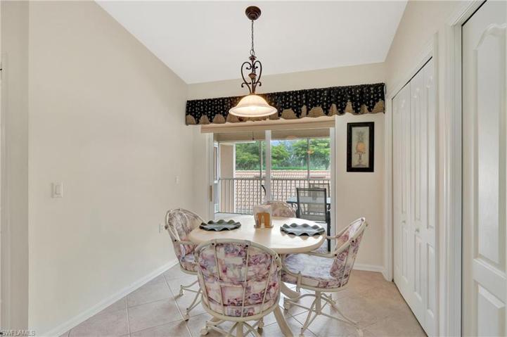 3890  Sawgrass  WAY, Naples, FL 34112