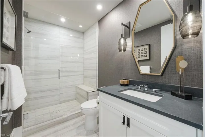 Guest Suite 3 Bathroom