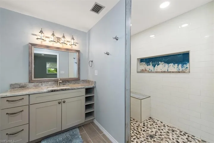 Such a pretty Master Bathroom.
