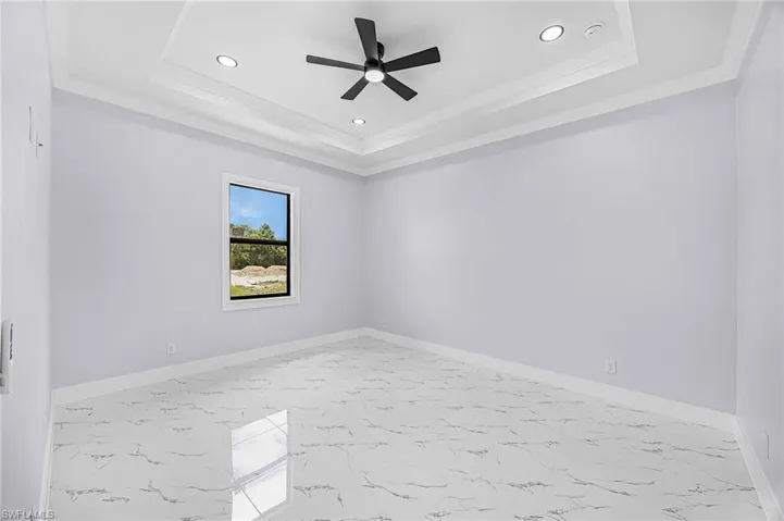 2700  41st W ST, Lehigh Acres, FL 33971