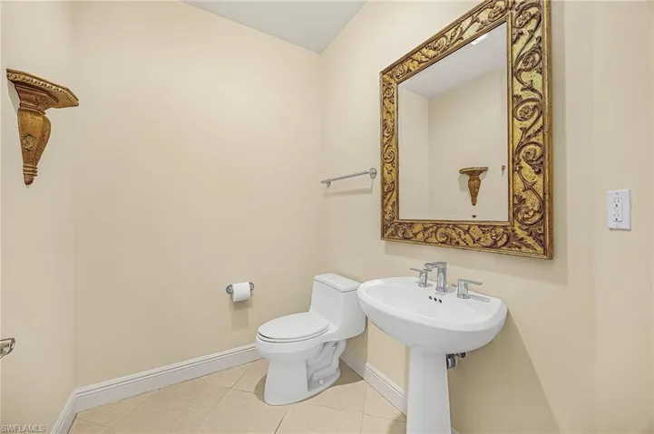 4192 Bay Beach Ln 8105, Fort Myers Beach, Florida 33931