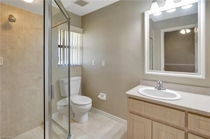 En Suite bathroom for Guest suite 1